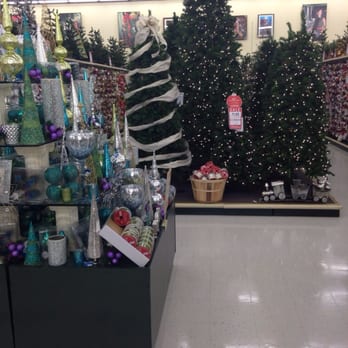 Hobby Lobby - Xmas in August.  Yikes - Art Supplies Near Me - Rockford, Illinois