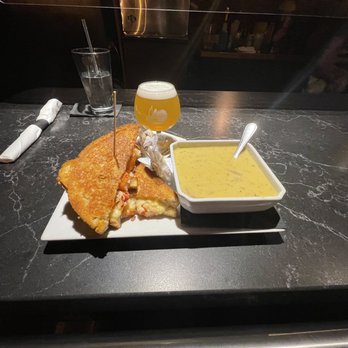 Celtic Cavern - Lobster grilled cheese, jalapeño corn chowder and Softly Spoken Magic Spells IPA - Gastropubs Near Me - Middletown, Connecticut