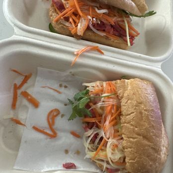 Sweet Daze Donut & Boba - Chicken sandwich (L6) - Donuts Near Me - Menifee, California