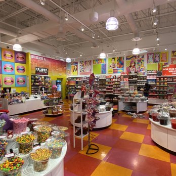 IT'SUGAR - Candy Stores Near Me - National Harbor, Maryland