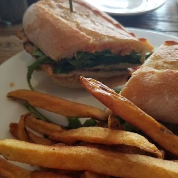Prohibition River - Chicken with peaches and goat cheese - Gastropubs Near Me - Nyack, New York Prohibition River - Chicken with peaches and goat cheese - Gastropubs Near Me - Nyack, New York