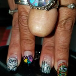 Sandy's Hair & Nail Shoppe