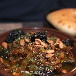 Le Rizana - Tajine Poulet (Pruneaux, Amendes) (16,90 €)