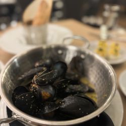 La Belle Helene - Perfectly cooked mussels
