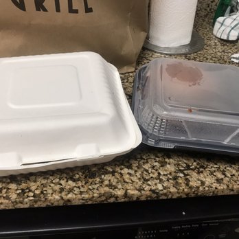 Bonefish Grill - Cardboard vs plastic sturdy. One is an epic fail. - Seafood Near Me - Destin, Florida