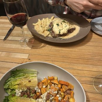 Innovo Kitchen - American Near Me - Latham, New York Innovo Kitchen - American Near Me - Latham, New York
