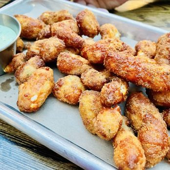 Pilot Project Brewing - Milwaukee - Cheese Curds - Brewpubs Near Me - Milwaukee, Wisconsin Pilot Project Brewing - Milwaukee - Cheese Curds - Brewpubs Near Me - Milwaukee, Wisconsin