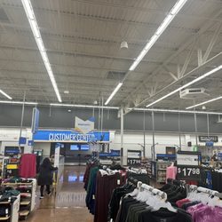 Walmart Supercenter - Checkout area