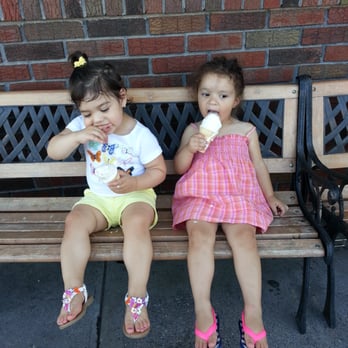 Carvel - Ice Cream & Frozen Yogurt Near Me - Floral Park, New York