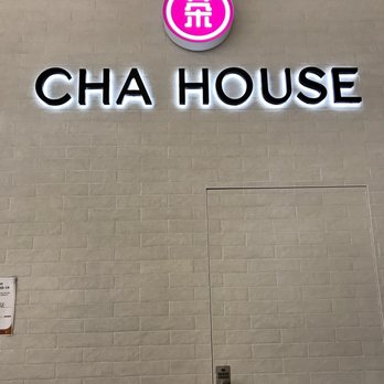 Cha House - the front of the building - Bubble Tea Near Me - Kelowna, British Columbia