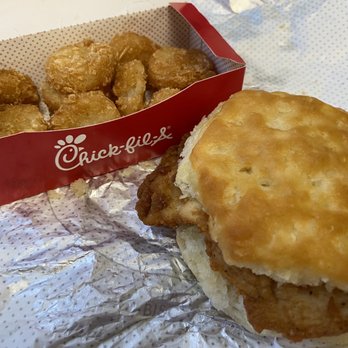 Chick-fil-A - Chick-fil-A Chicken Biscuit and Hash Browns - Fast Food Near Me - Santa Clara, California Chick-fil-A - Chick-fil-A Chicken Biscuit and Hash Browns - Fast Food Near Me - Santa Clara, California