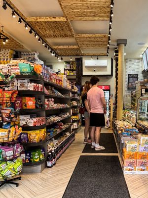 Luscious Market Deli by null