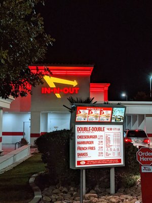 In-N-Out Burger by null