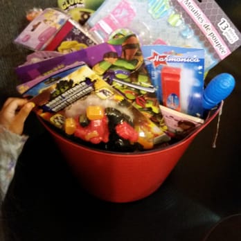 Good Day Cafe - At the end of the meal, your lil one gets to pick a treat from the toy bucket - Breakfast & Brunch Near Me - Vallejo, California