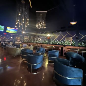 The Vibe - Latin American Near Me - Elmhurst, Illinois