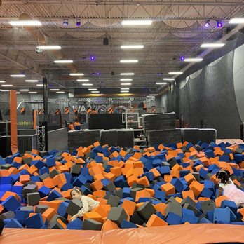 Sky Zone Trampoline Park - Trampoline Parks Near Me - Springfield, Illinois Sky Zone Trampoline Park - Trampoline Parks Near Me - Springfield, Illinois