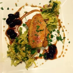L'Essentiel - Filet de rouget& Chou verts lardons, olives. Yammy!