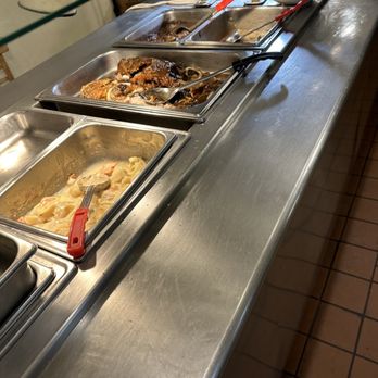 Selecta - a line of food being served at a buffet - Grocery Near Me - Vallejo, California