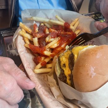 Nurd Berger Cafe - Hamberger Combo Cheeseberger Combo - Burgers Near Me - Globe, Arizona Nurd Berger Cafe - Hamberger Combo Cheeseberger Combo - Burgers Near Me - Globe, Arizona
