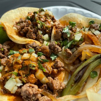 Taqueria Los Reyes - 3 asada tacos  ~ $2/ea - Food Trucks Near Me - Vallejo, California