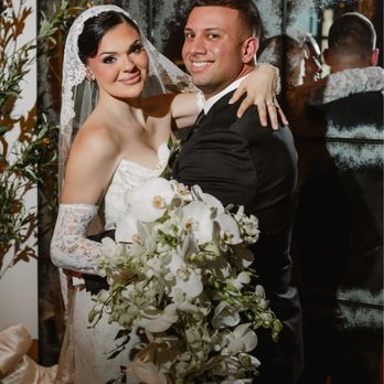 Enchanted Design And Floral - Bridal Bouquet - Wedding Planning Near Me - Brooksville, Florida Enchanted Design And Floral - Bridal Bouquet - Wedding Planning Near Me - Brooksville, Florida