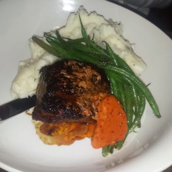 Bricks Kitchen and Pub - Manhattan Steak, truffle mashed potatoes and steamed green beans. Absolutely mouth watering. Period. - New American Near Me - Blaine, Minnesota Bricks Kitchen and Pub - Manhattan Steak, truffle mashed potatoes and steamed green beans. Absolutely mouth watering. Period. - New American Near Me - Blaine, Minnesota