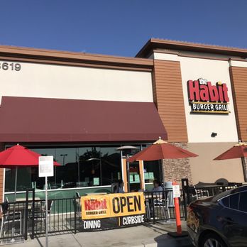 Habit Burger & Grill - Dining Patio - Burgers Near Me - Downey, California