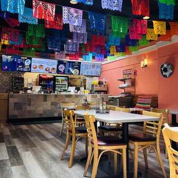 El Burrito Mojado - Food Trucks Near Me - Kirkland, Washington