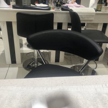 Classic Nails & Spa - Staff too busy to help me on their phone - Nail Salons Near Me - Peoria, Arizona Classic Nails & Spa - Staff too busy to help me on their phone - Nail Salons Near Me - Peoria, Arizona