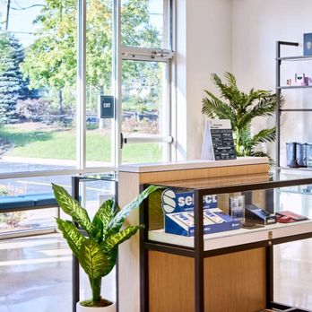 Curaleaf - Cannabis Clinics Near Me - New Lenox, Illinois