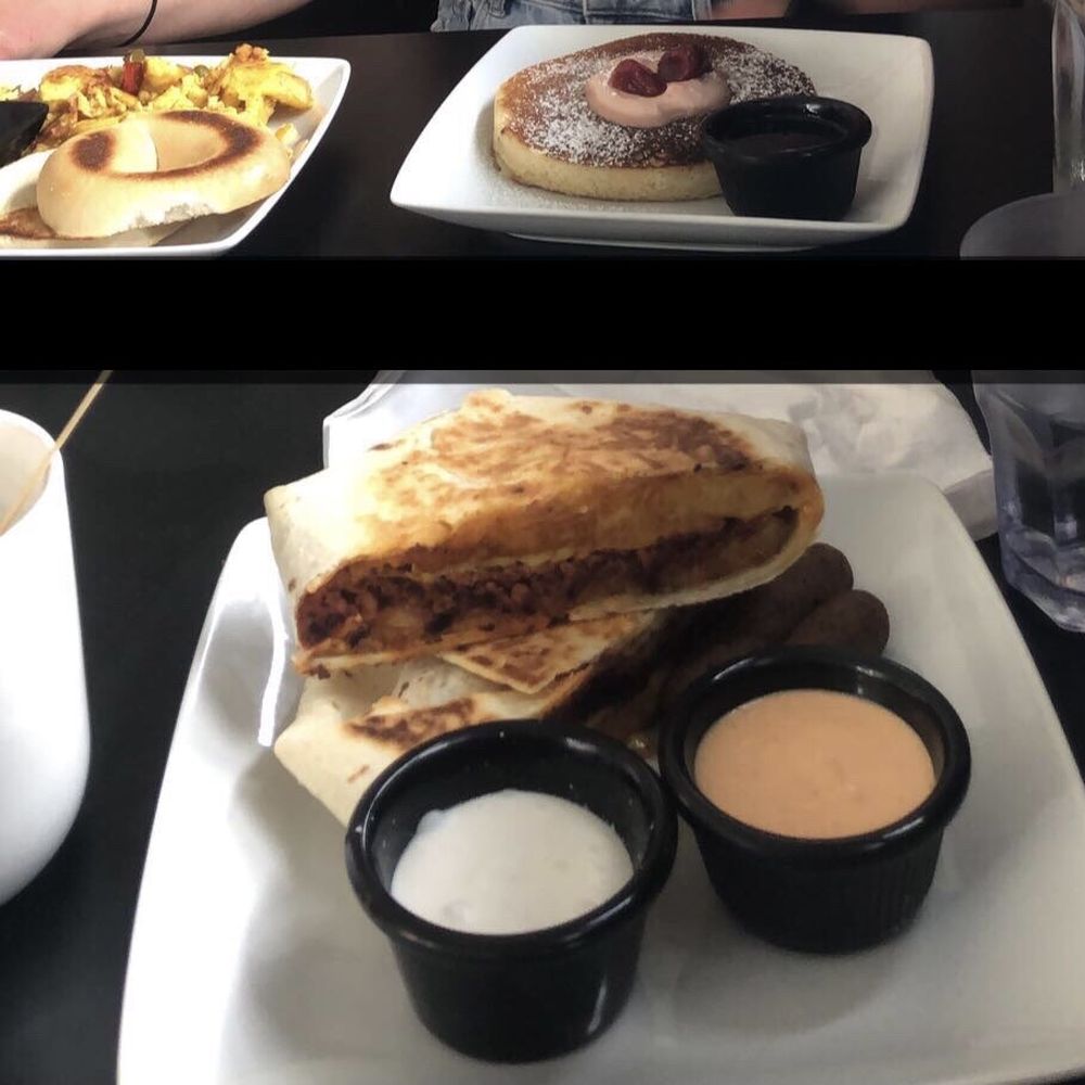 4th & State - Top- Statehouse Breakfast Bottom- Vrunchwrap Breakfast Meal - Vegan Near Me - Columbus, Ohio 4th & State - Top- Statehouse Breakfast Bottom- Vrunchwrap Breakfast Meal - Vegan Near Me - Columbus, Ohio