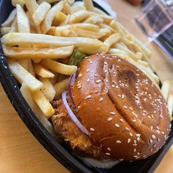 Kiki’s Chicken Place Fairfield - Chicken sandwich - Chicken Wings Near Me - Fairfield, California Kiki’s Chicken Place Fairfield - Chicken sandwich - Chicken Wings Near Me - Fairfield, California
