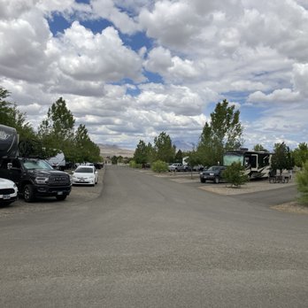 New Frontier RV Park - Wide Paved Roadways - RV Parks Near Me - Winnemucca, Nevada