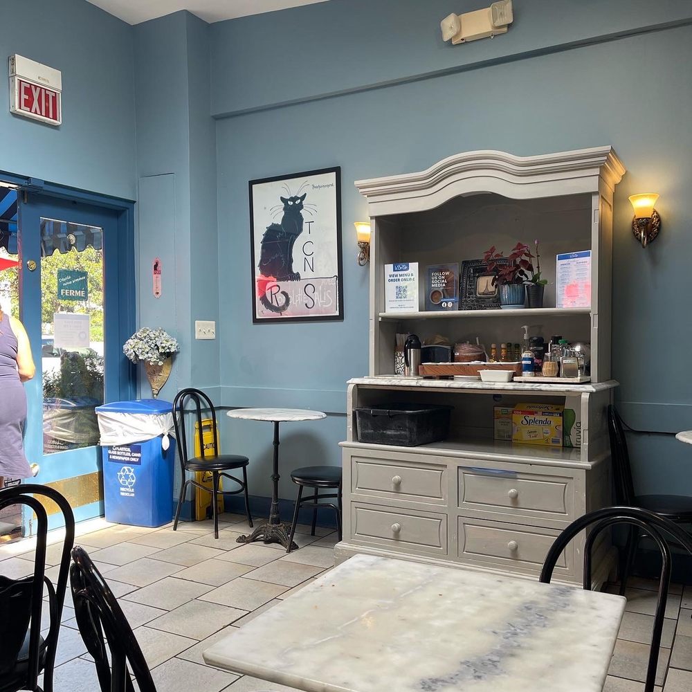 Le Bon Cafe - Coffee & Tea Near Me - Washington, DC, District of Columbia