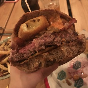 La Central - Burgers Near Me - Barcelona, B