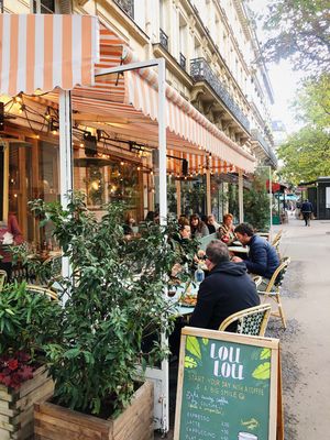 Loulou by null