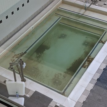 LA Fitness - Hot Tub from the Upside Down world - Gyms Near Me - Beaverton, Oregon
