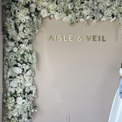Aisle & Veil
