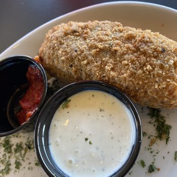 Pluckers Wing Bar - Pasadena - Fried Cheese - Chicken Wings Near Me - Pasadena, Texas