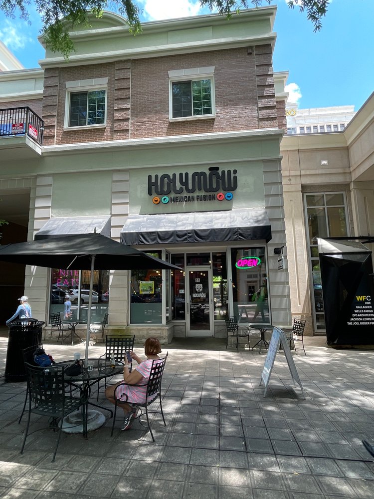 Holy Mōlli Mexican Fusion