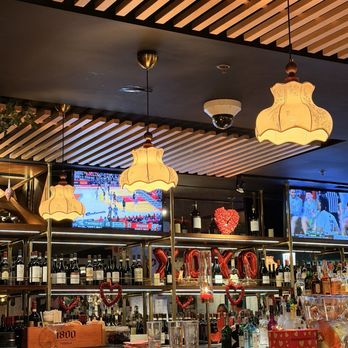 Nonnina - Inside - Italian Near Me - Chicago, Illinois