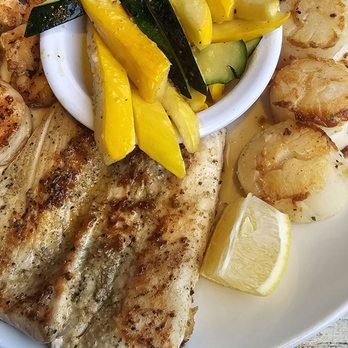 Island Grill - Grilled Seafood Platter - Seafood Near Me - Islamorada, Florida