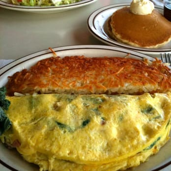 SideKix on 66 - quesadilla, pancakes, hashbrowns, and omelet - American Near Me - Tucumcari, New Mexico SideKix on 66 - quesadilla, pancakes, hashbrowns, and omelet - American Near Me - Tucumcari, New Mexico