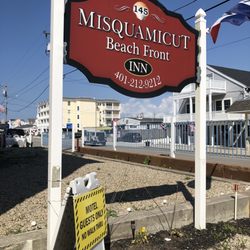 Misquamicut Beach Front Inn - Entrance.  No walk throughs.