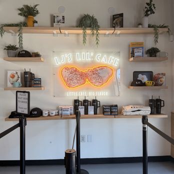 LJ's Lil' Cafe - Decor - Breakfast & Brunch Near Me - Orange, California