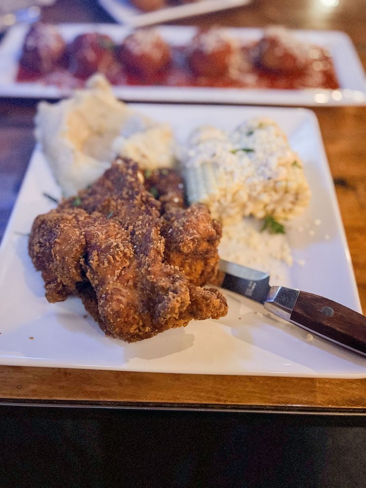 Boneyard Saloon & Kitchen