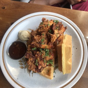 School Restaurant - Chicken & waffles - Bakeries Near Me - Toronto, Ontario School Restaurant - Chicken & waffles - Bakeries Near Me - Toronto, Ontario