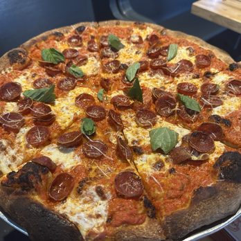Mike's Pizza - Vodkarita w/ Pepperoni - Pizza Near Me - Canton, Ohio