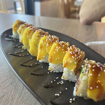 Suri Sushi Thai - Spice Roll - Ramen Near Me - Weston , Florida