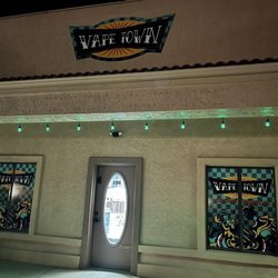 Vape Town 2.0 - Storefront